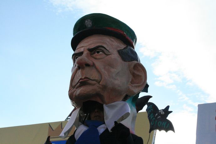 Ingrandisci la foto